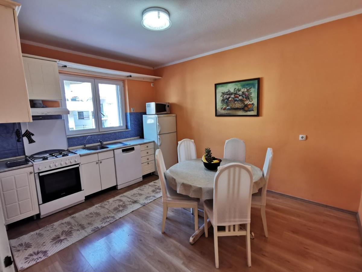 Apartments And Rooms With Parking Space Makarska - 18106 Экстерьер фото