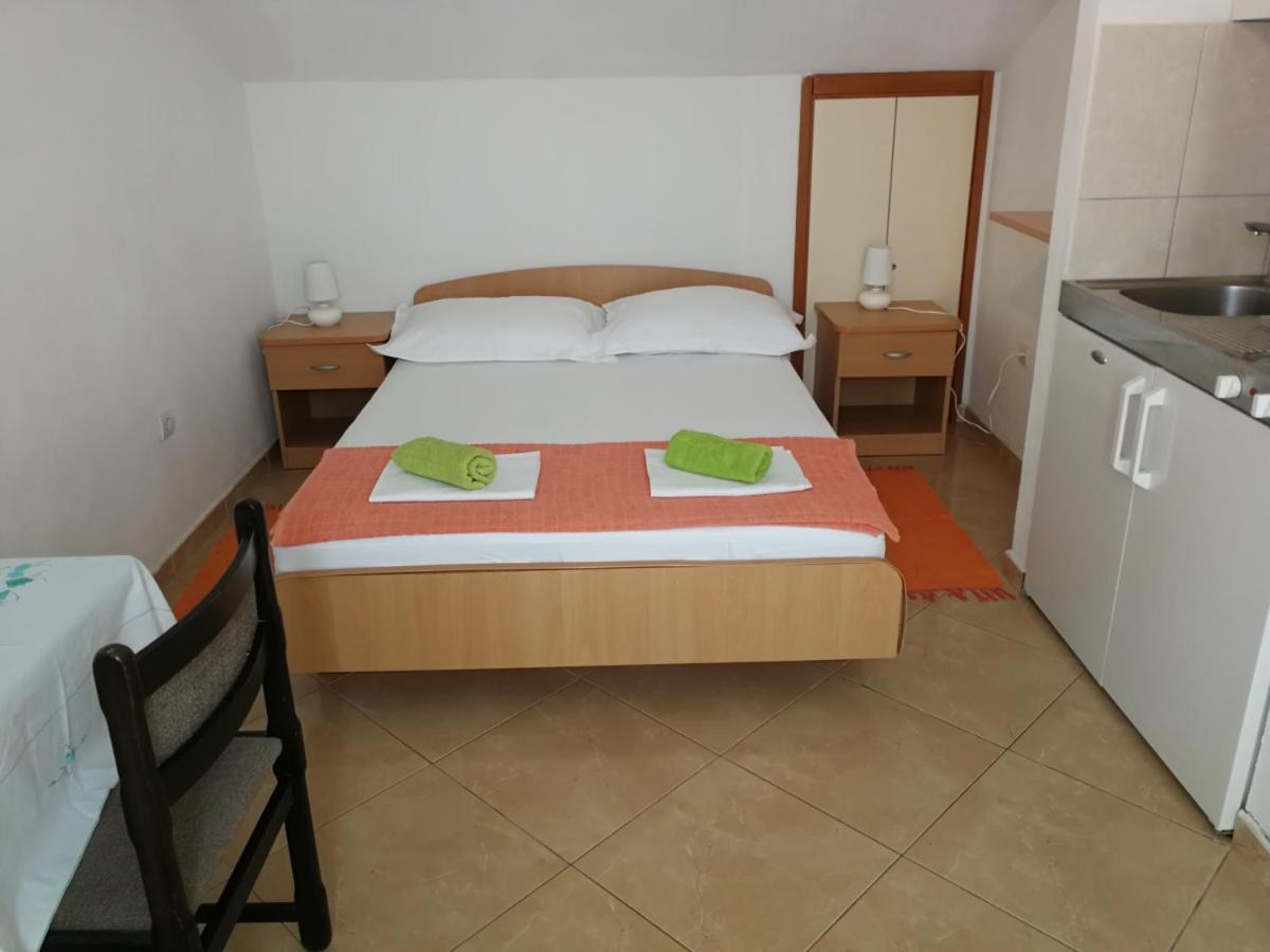 Apartments And Rooms With Parking Space Makarska - 18106 Экстерьер фото